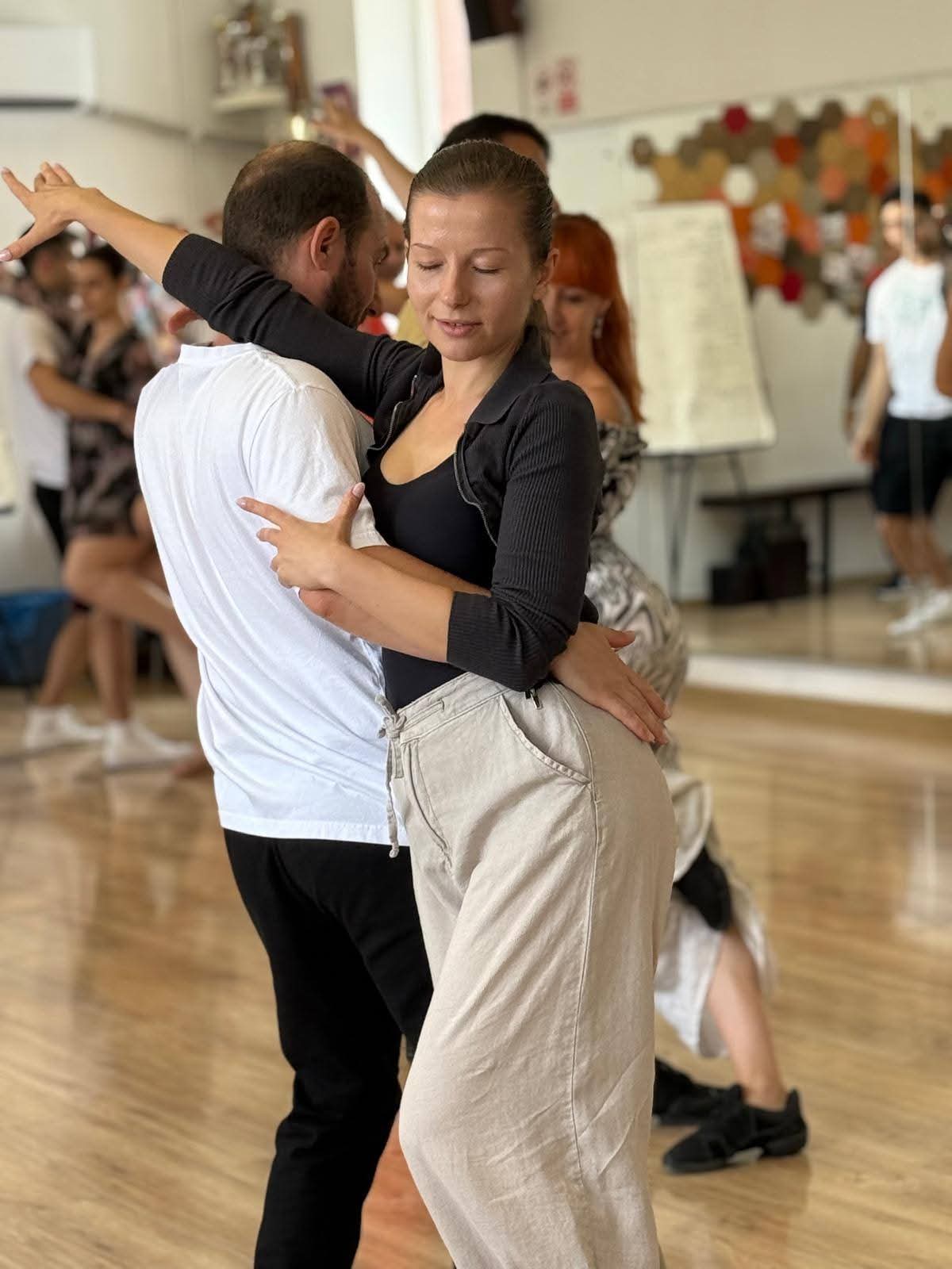 Workshop paso doble - dramă și intensitate în dans